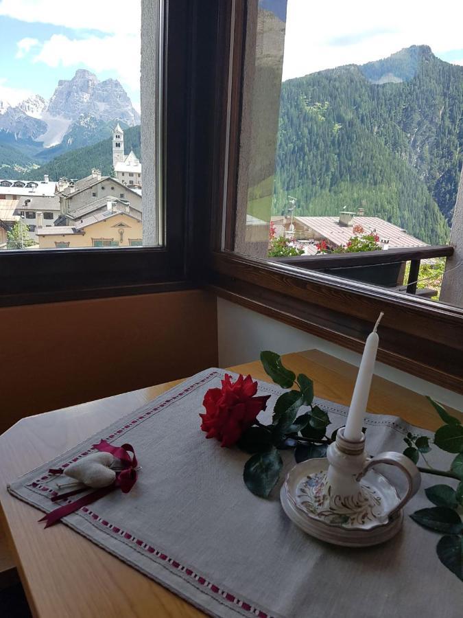 Albergo Posta Colle Santa Lucia Kültér fotó