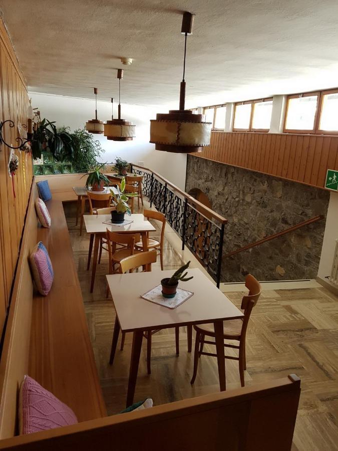 Albergo Posta Colle Santa Lucia Kültér fotó