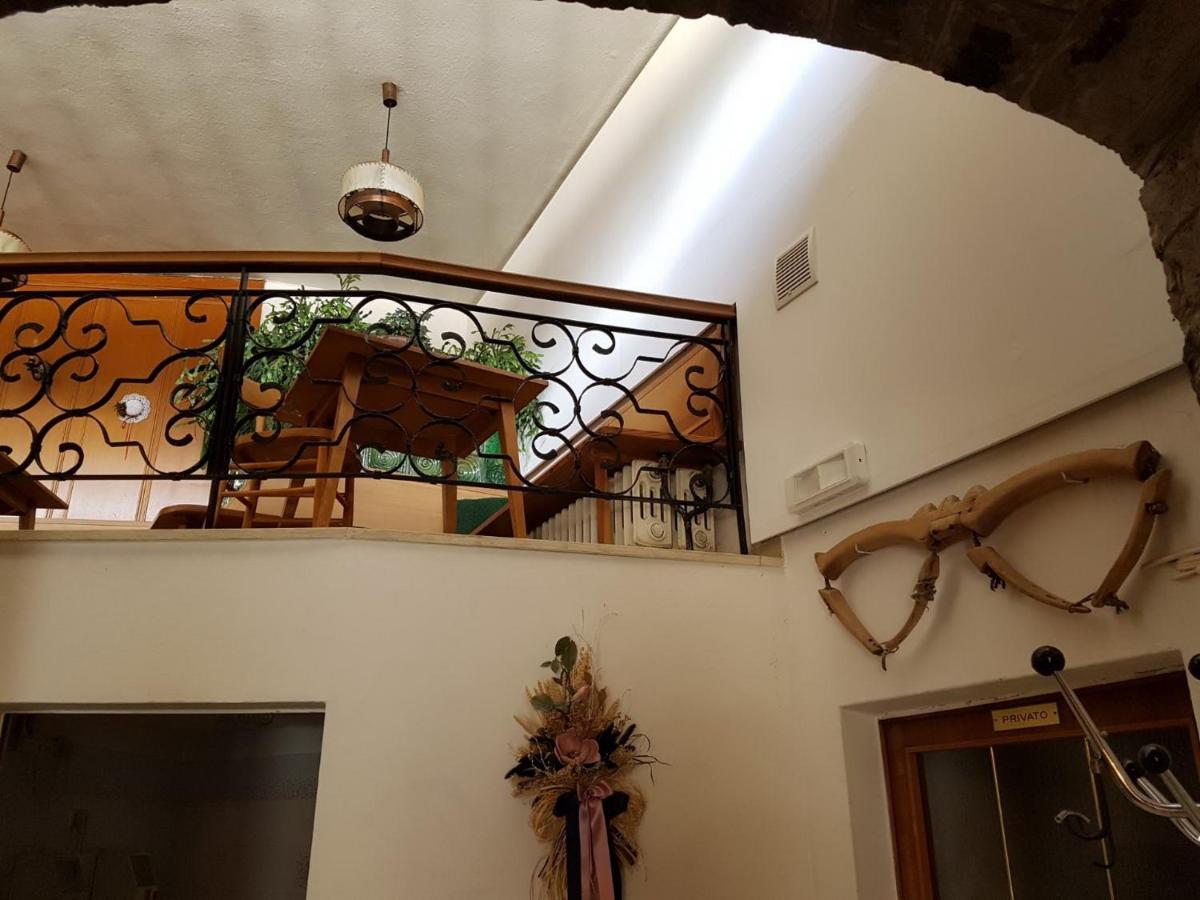 Albergo Posta Colle Santa Lucia Kültér fotó